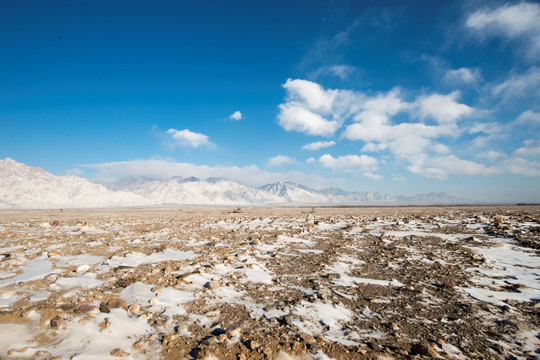 贺兰山雪景