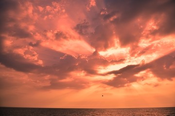 晚霞大海