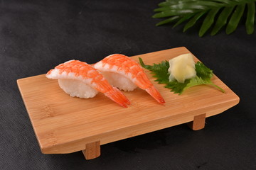 海捕虾手握寿司
