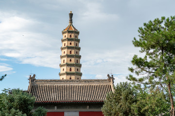 避暑山庄永佑寺舍利塔