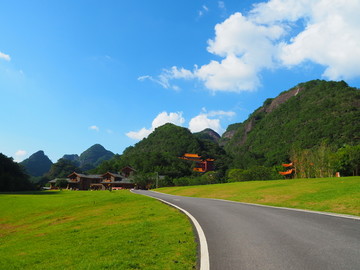 都峤山大草坪