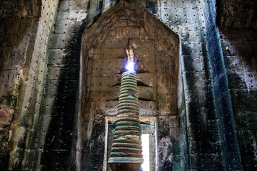 柬埔寨暹粒圣剑寺屋顶烛火