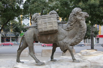 驼队骆驼雕像