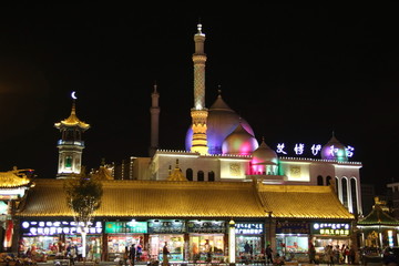 呼和浩特伊斯兰风情街夜景