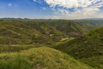 山沟与山梁