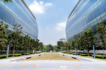 重庆仙桃数据谷的弧形建筑