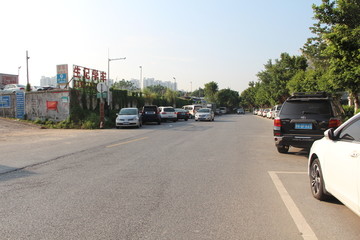 江边小路