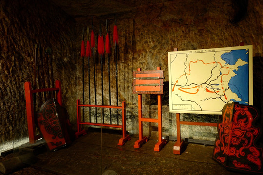 龜山西漢楚王墓