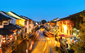 中国苏州七里山塘夜景