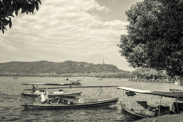 西湖黑白照片