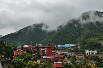 山区雾景