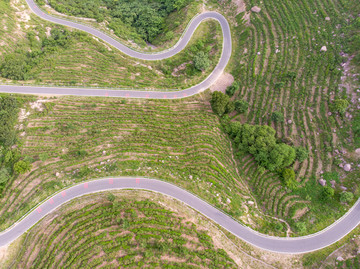 航拍山区公路