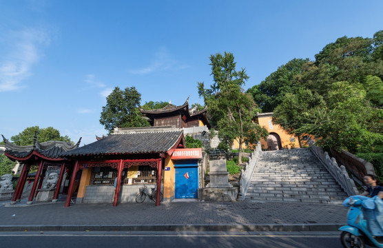 鸡鸣寺