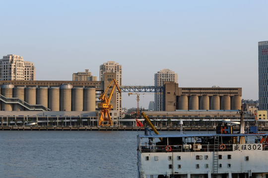 上海滨江大道建筑