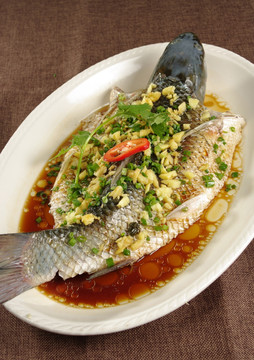 清蒸鯇魚