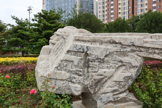 北京城市雕塑米芾拜石