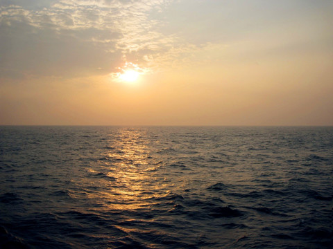 海上的夕阳