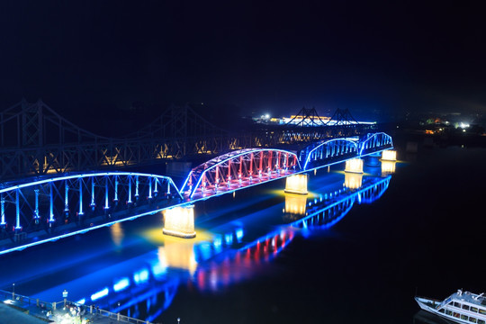 鸭绿江断桥夜景