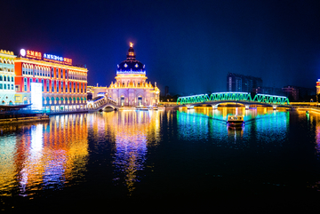 江阴海澜飞马水城之夜