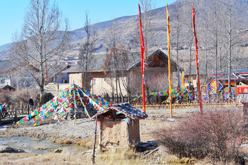 藏寨民居