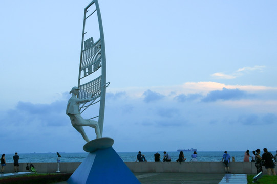 青岛奥帆中心海景帆船雕塑