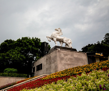 城市雕塑马