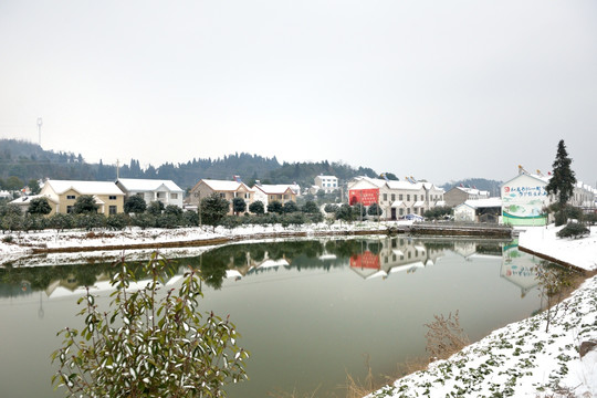 乡村雪景