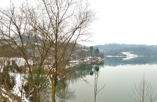 乡村雪景