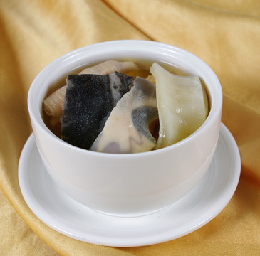 女士健身湯