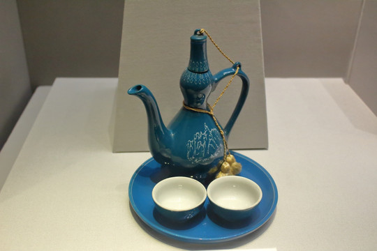蓝釉茶具