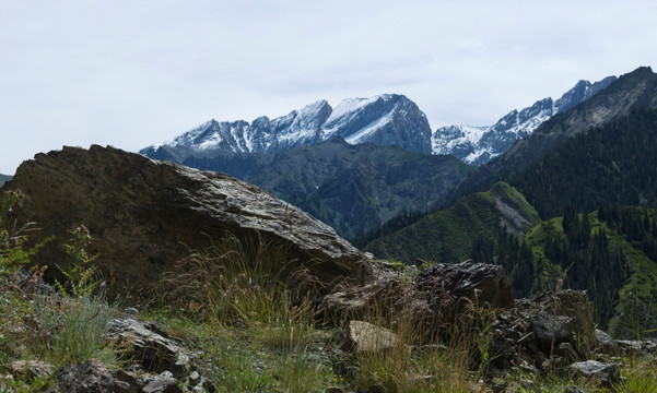 天山