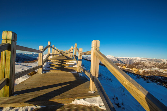 雪山观景台