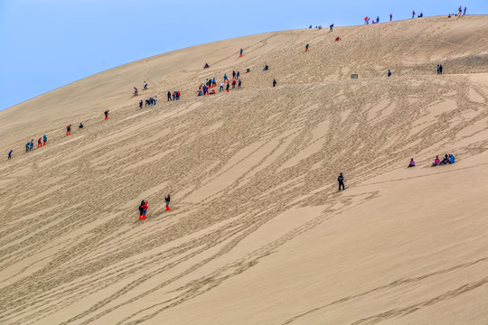 甘肃敦煌鸣沙山