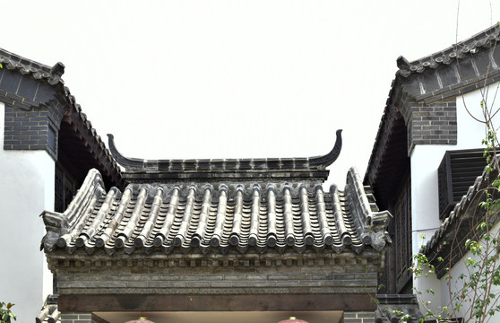 中式门楼飞檐斗拱
