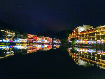 凤凰古城夜景