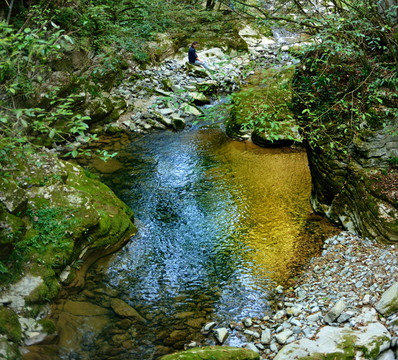 五峰白圈岩景区