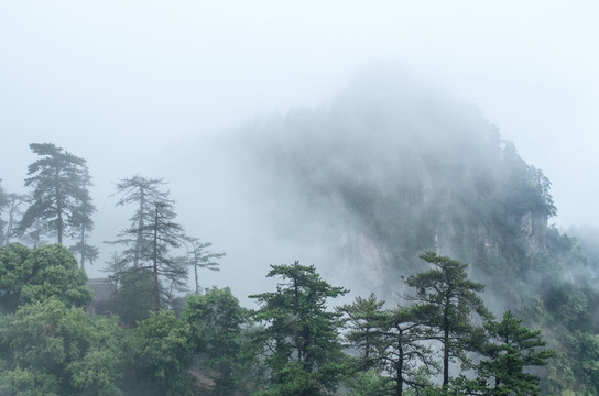 天水石门风光