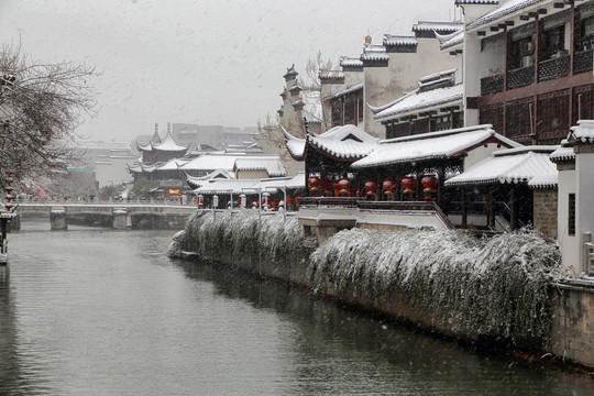 南京秦淮河古建筑暴风雪城市风光