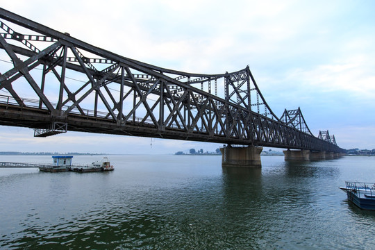 鸭绿江断桥风景