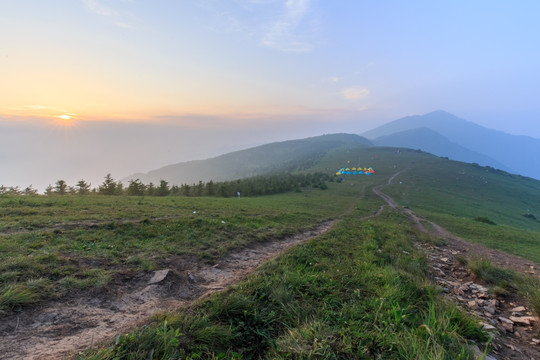 北京海坨山高山草甸夕阳