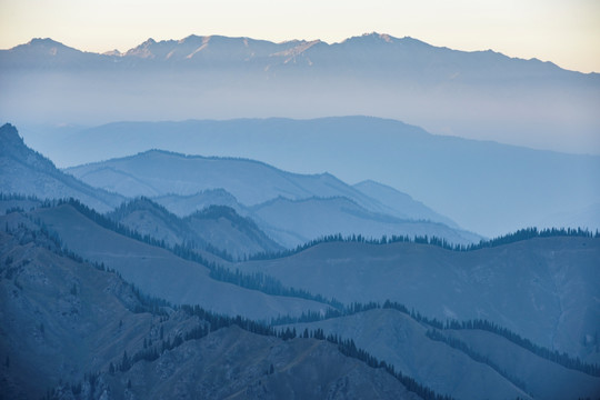 天山山脉