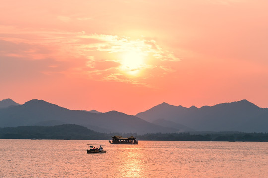 杭州西湖风景区日落夕阳