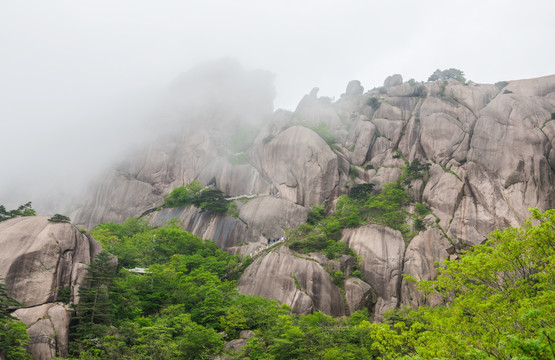 黄山峰峦叠嶂