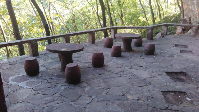 林州仙台山景区石桌石凳