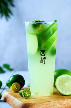 水果奶茶