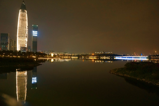 深圳人才公园夜景及春笋大厦