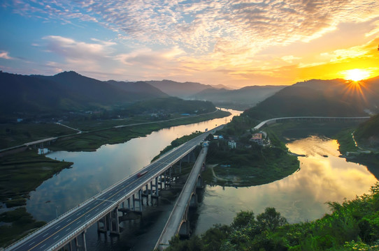 醉美堵河