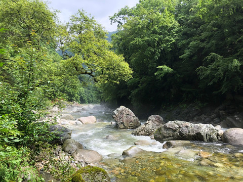 溪流瀑布山水秦岭黄柏源