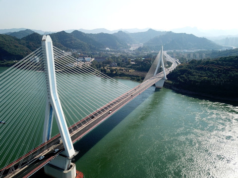 航拍宜昌夷陵长江大桥