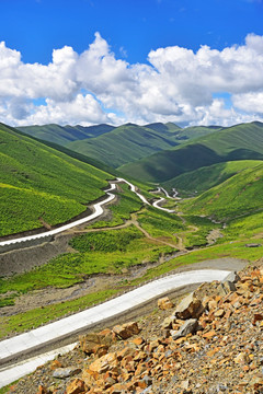 川西山路弯弯